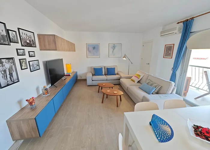 Casa Maria Centrico Con Terraza 에스테포나