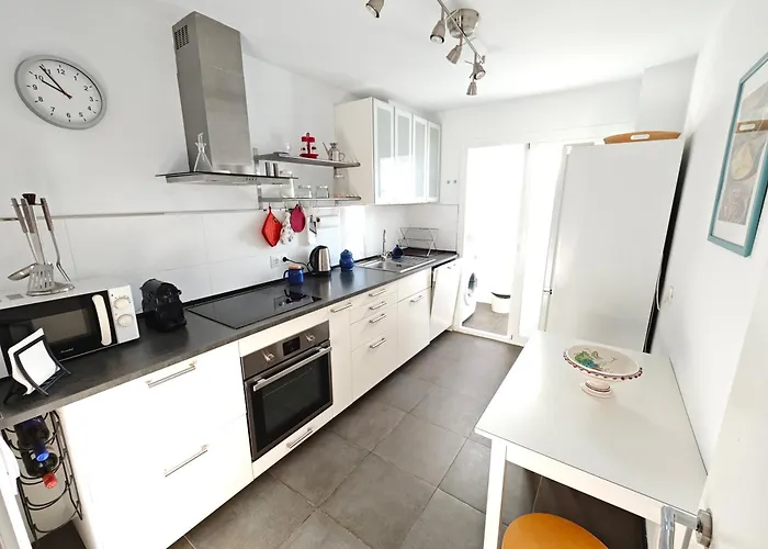 Casa Maria Centrico Con Terraza * 에스테포나